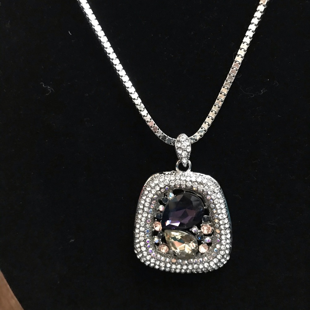 Silver toned multi stones pendant 31” necklace - Picture 2 of 7